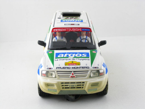 Mitsubishi Pajero "Argos" Desert Dirt