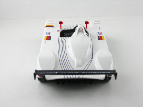 BMW V12 LMR '99 Nr.17 "DELL"